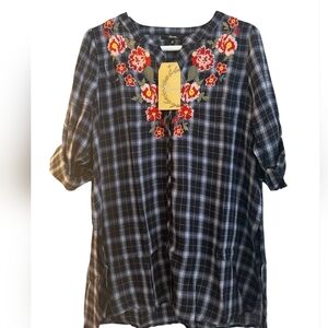 NWT Andree By Unit Blue Plaid Tunic Top Floral Embroidery Plus Size 1X 2X 3X